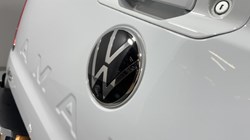 2024 (74) VOLKSWAGEN COMMERCIAL AMAROK D/Cab Pick Up Aventura 3.0 V6 TDI 240 4M Auto 5016436