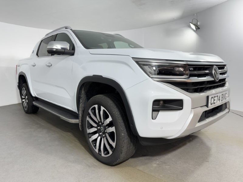 2024 (74) VOLKSWAGEN COMMERCIAL AMAROK D/Cab Pick Up Aventura 3.0 V6 TDI 240 4M Auto 5016474
