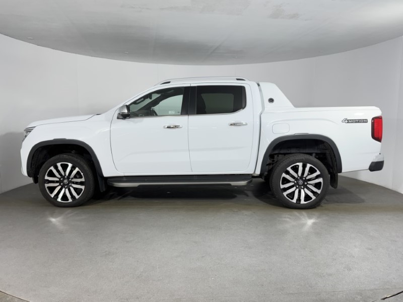 2024 (74) VOLKSWAGEN COMMERCIAL AMAROK D/Cab Pick Up Aventura 3.0 V6 TDI 240 4M Auto 5016460