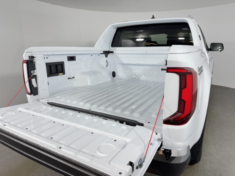 2024 (74) VOLKSWAGEN COMMERCIAL AMAROK D/Cab Pick Up Aventura 3.0 V6 TDI 240 4M Auto 5016430