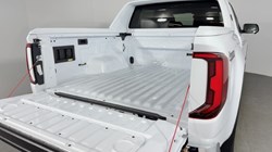 2024 (74) VOLKSWAGEN COMMERCIAL AMAROK D/Cab Pick Up Aventura 3.0 V6 TDI 240 4M Auto 5016430