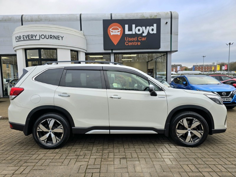 2021 (21) SUBARU FORESTER 2.0i e-Boxer XE Premium 5dr Lineartronic 5017629