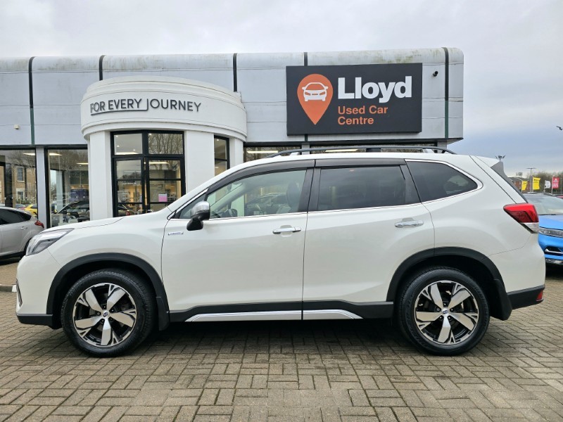 2021 (21) SUBARU FORESTER 2.0i e-Boxer XE Premium 5dr Lineartronic 5017643