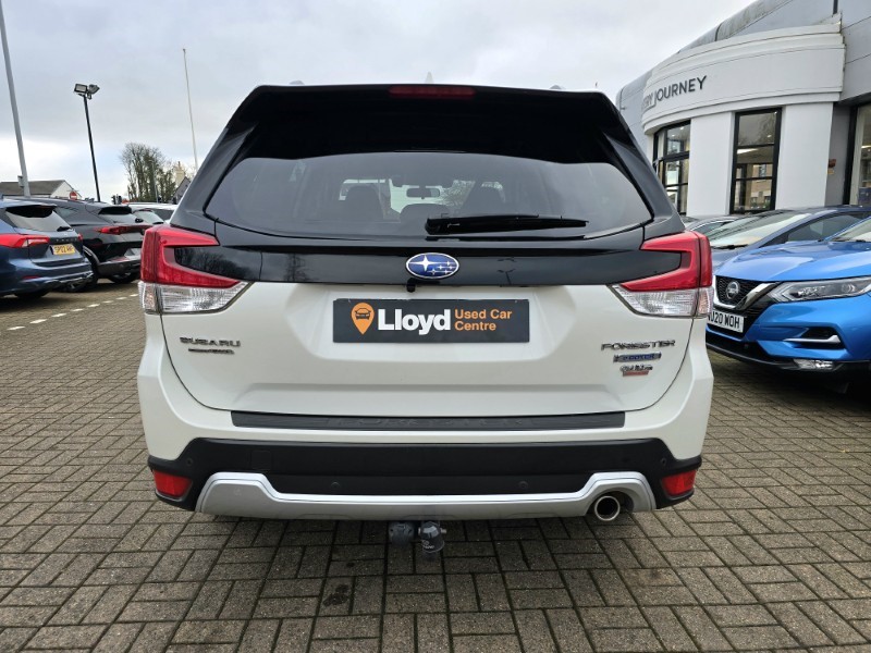 2021 (21) SUBARU FORESTER 2.0i e-Boxer XE Premium 5dr Lineartronic 5017640