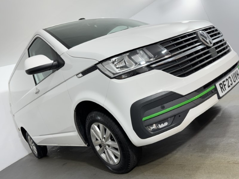2023 (23) VOLKSWAGEN COMMERCIAL TRANSPORTER 2.0 TDI 150 Highline Van 5041023