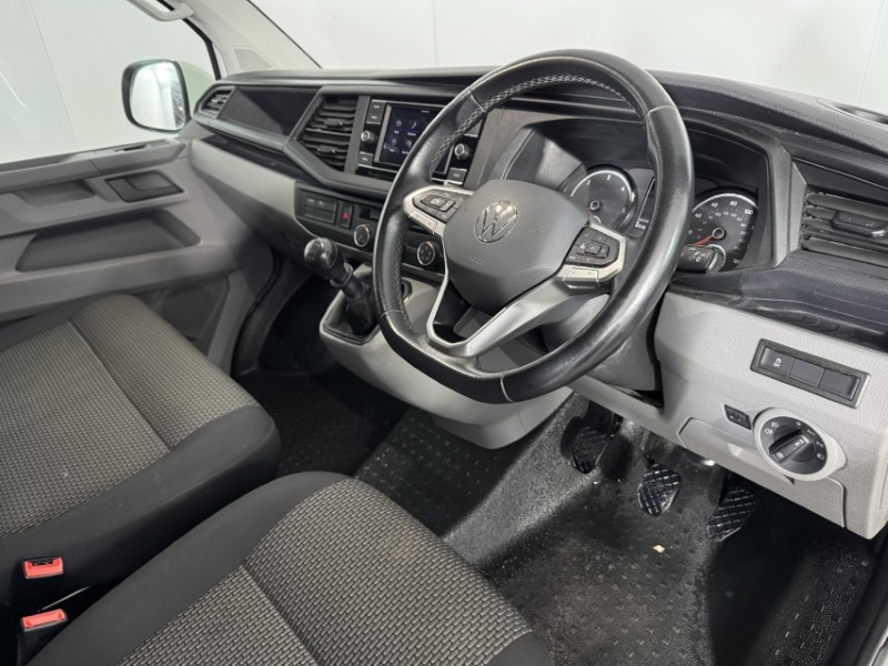 2023 (23) VOLKSWAGEN COMMERCIAL TRANSPORTER 2.0 TDI 150 Highline Van 5040977