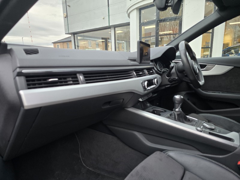 2019 (69) AUDI A4 35 TFSI S Line 5dr 5031321