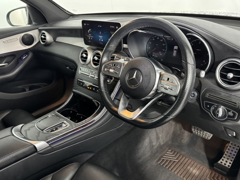 2021 (21) MERCEDES-BENZ GLC 220d 4Matic AMG Line Premium 5dr 9G-Tronic 5047736