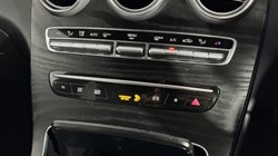 2021 (21) MERCEDES-BENZ GLC 220d 4Matic AMG Line Premium 5dr 9G-Tronic 5047733