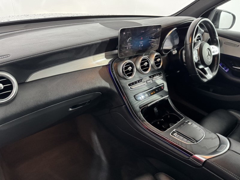2021 (21) MERCEDES-BENZ GLC 220d 4Matic AMG Line Premium 5dr 9G-Tronic 5047778