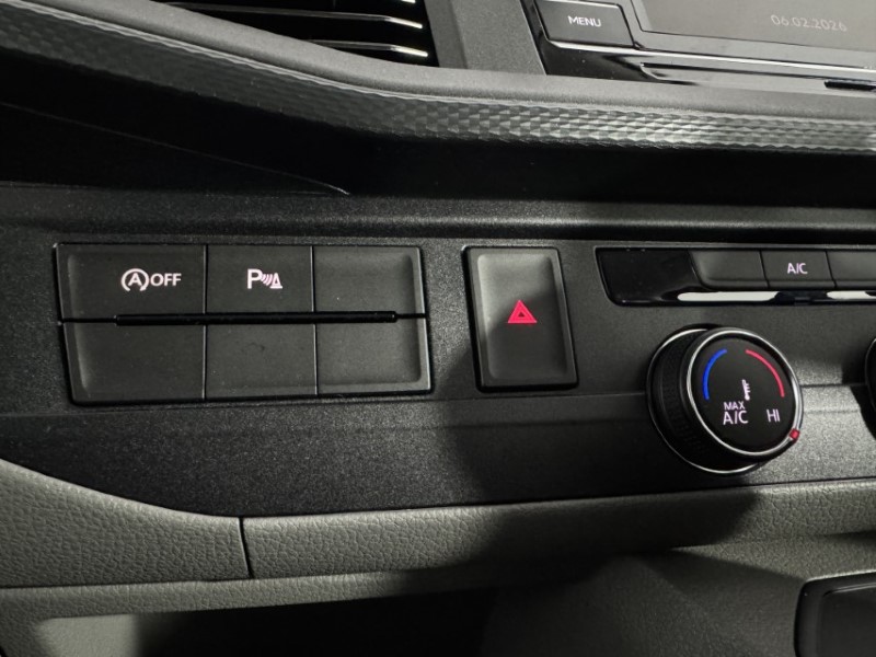 2023 (23) VOLKSWAGEN COMMERCIAL TRANSPORTER 2.0 TDI 150 Highline Van DSG 5035168