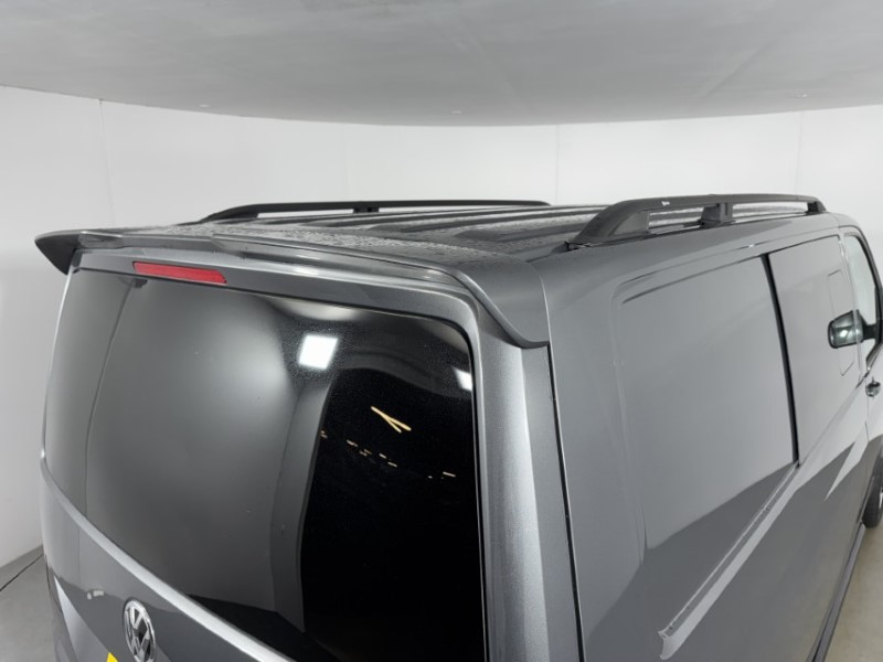 2023 (23) VOLKSWAGEN COMMERCIAL TRANSPORTER 2.0 TDI 150 Highline Van DSG 5035189