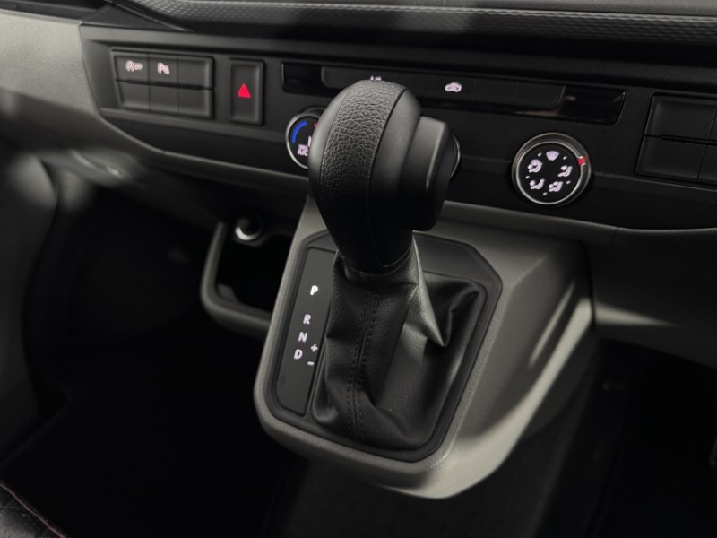 2023 (23) VOLKSWAGEN COMMERCIAL TRANSPORTER 2.0 TDI 150 Highline Van DSG 5035159