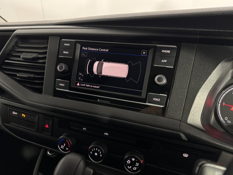 2023 (23) VOLKSWAGEN COMMERCIAL TRANSPORTER 2.0 TDI 150 Highline Van DSG 5035176