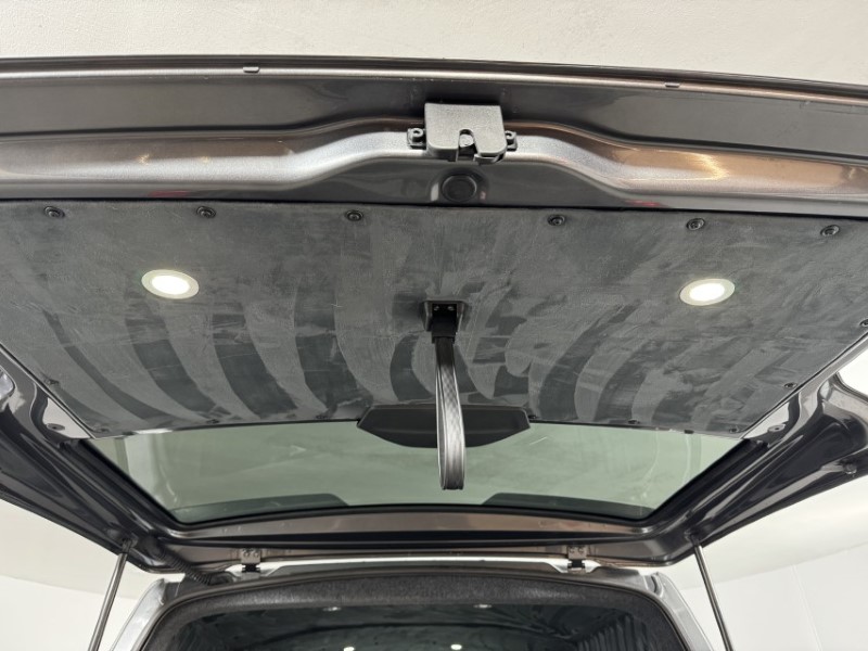 2023 (23) VOLKSWAGEN COMMERCIAL TRANSPORTER 2.0 TDI 150 Highline Van DSG 5035193