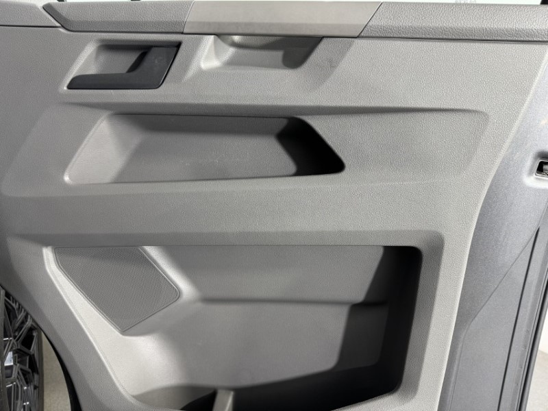 2023 (23) VOLKSWAGEN COMMERCIAL TRANSPORTER 2.0 TDI 150 Highline Van DSG 5035185