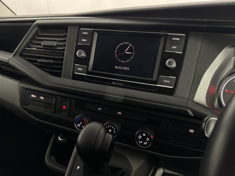 2023 (23) VOLKSWAGEN COMMERCIAL TRANSPORTER 2.0 TDI 150 Highline Van DSG 5035170