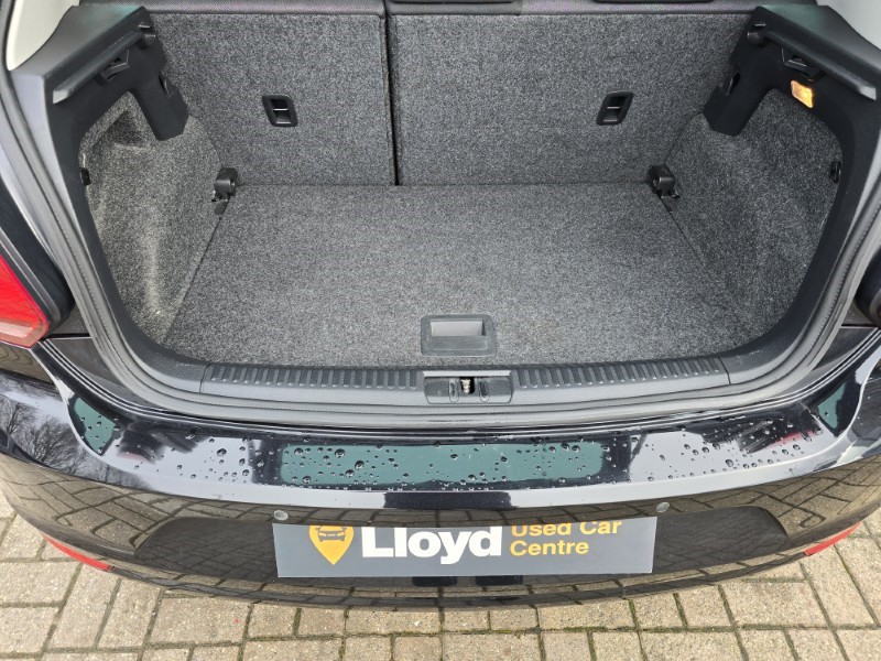 2017 (17) VOLKSWAGEN POLO 1.4 TDI 75 Match Edition 5dr 5058122