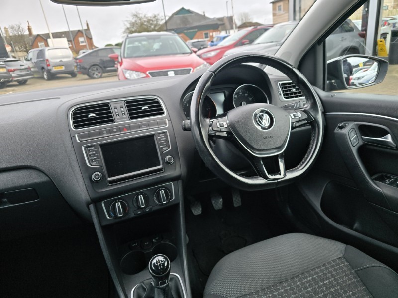 2017 (17) VOLKSWAGEN POLO 1.4 TDI 75 Match Edition 5dr 5058129