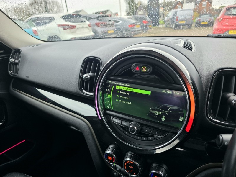 2018 (18) MINI COUNTRYMAN 2.0 Cooper D 5dr Auto 5034873