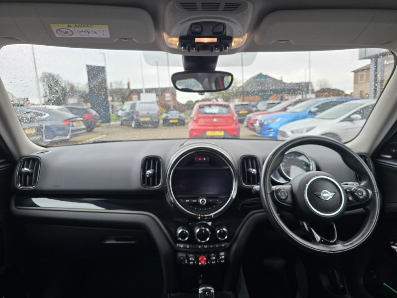 2018 (18) MINI COUNTRYMAN 2.0 Cooper D 5dr Auto 5034843