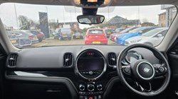 2018 (18) MINI COUNTRYMAN 2.0 Cooper D 5dr Auto 5034843