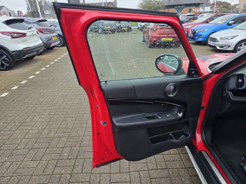 2018 (18) MINI COUNTRYMAN 2.0 Cooper D 5dr Auto 5034845