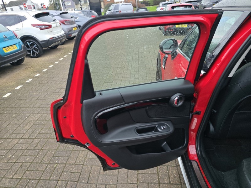 2018 (18) MINI COUNTRYMAN 2.0 Cooper D 5dr Auto 5034840