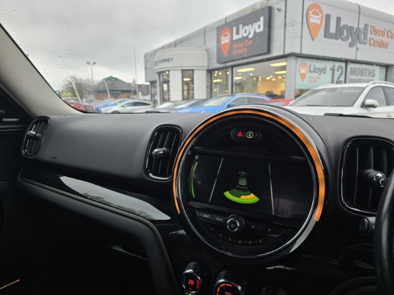 2018 (18) MINI COUNTRYMAN 2.0 Cooper D 5dr Auto 5034828