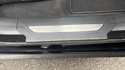 2024 (24) LAND ROVER RANGE ROVER VELAR 2.0 D200 MHEV Dynamic SE 5dr Auto 4640090