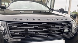 2024 (24) LAND ROVER RANGE ROVER VELAR 2.0 D200 MHEV Dynamic SE 5dr Auto 4640095