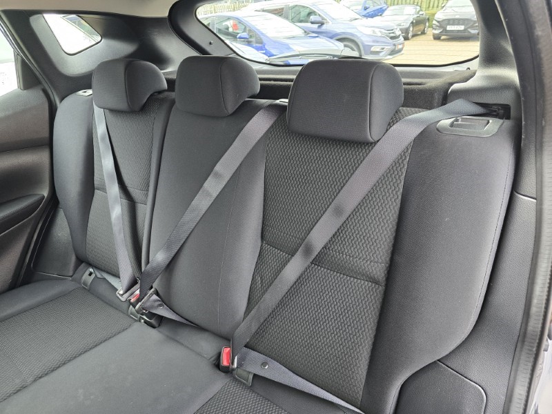 2016 (16) NISSAN QASHQAI 1.2 DiG-T Visia 5dr 5102373