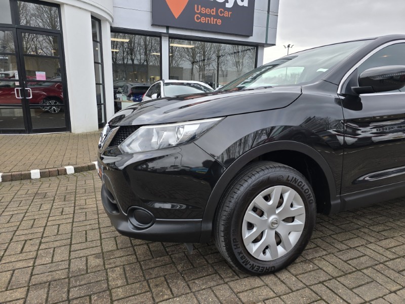 2016 (16) NISSAN QASHQAI 1.2 DiG-T Visia 5dr 5102377