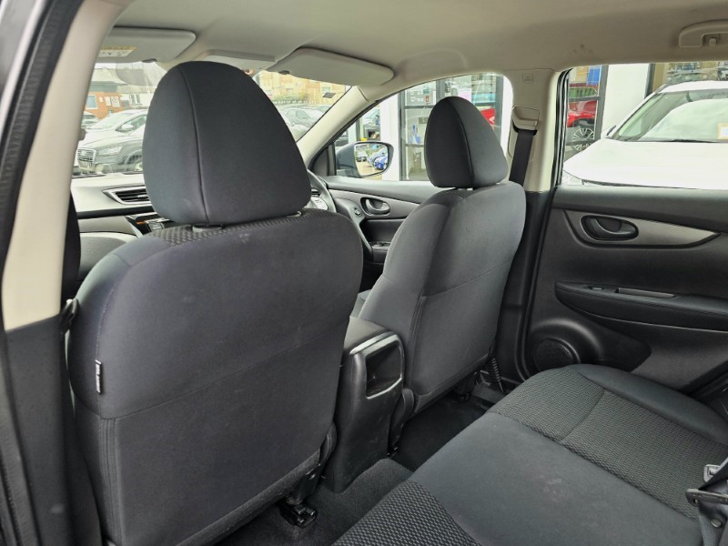 2016 (16) NISSAN QASHQAI 1.2 DiG-T Visia 5dr 5102370