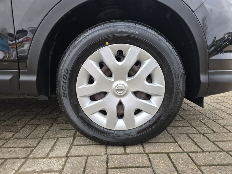 2016 (16) NISSAN QASHQAI 1.2 DiG-T Visia 5dr 5102355