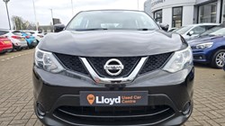 2016 (16) NISSAN QASHQAI 1.2 DiG-T Visia 5dr 5102358