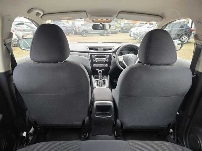 2016 (16) NISSAN QASHQAI 1.2 DiG-T Visia 5dr 5102368