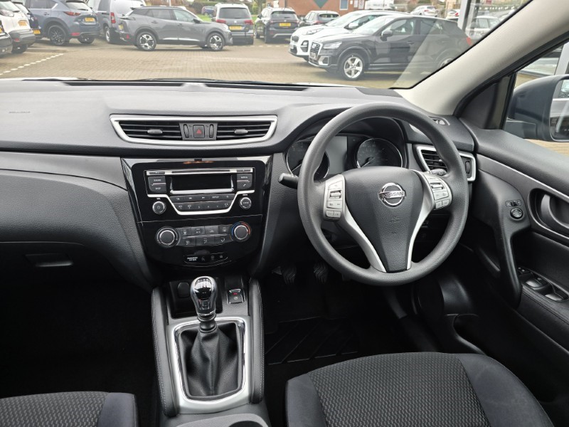 2016 (16) NISSAN QASHQAI 1.2 DiG-T Visia 5dr 5102386
