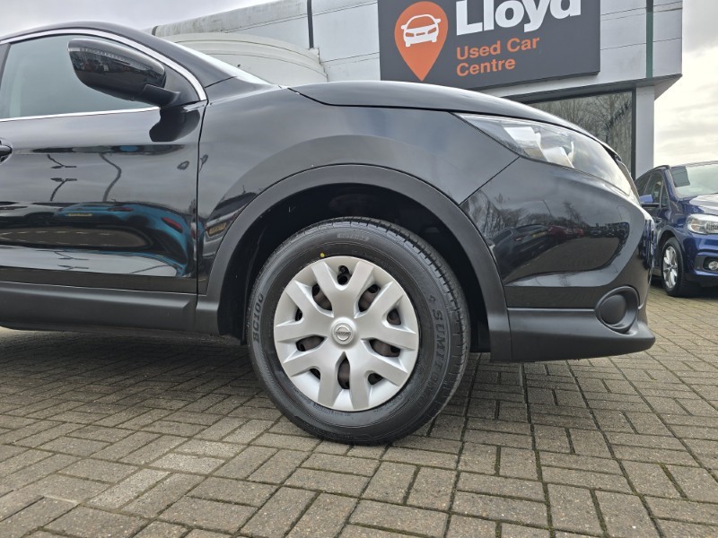 2016 (16) NISSAN QASHQAI 1.2 DiG-T Visia 5dr 5102354