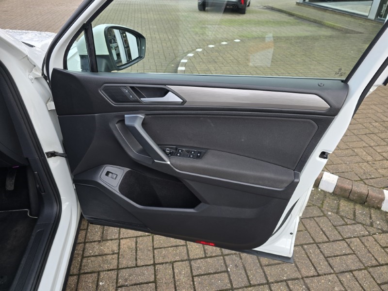 2019 (19) VOLKSWAGEN TIGUAN ALLSPACE 2.0 TDI 4Motion Match 5dr DSG 5058176