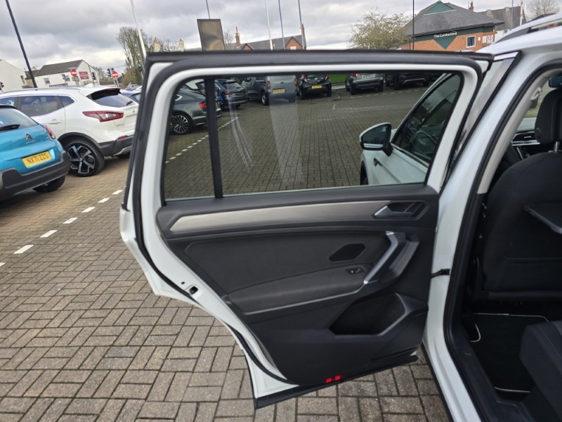 2019 (19) VOLKSWAGEN TIGUAN ALLSPACE 2.0 TDI 4Motion Match 5dr DSG 5058167