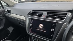 2019 (19) VOLKSWAGEN TIGUAN ALLSPACE 2.0 TDI 4Motion Match 5dr DSG 5058185