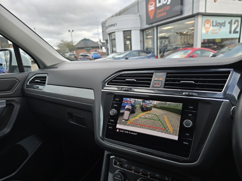 2019 (19) VOLKSWAGEN TIGUAN ALLSPACE 2.0 TDI 4Motion Match 5dr DSG 5058157