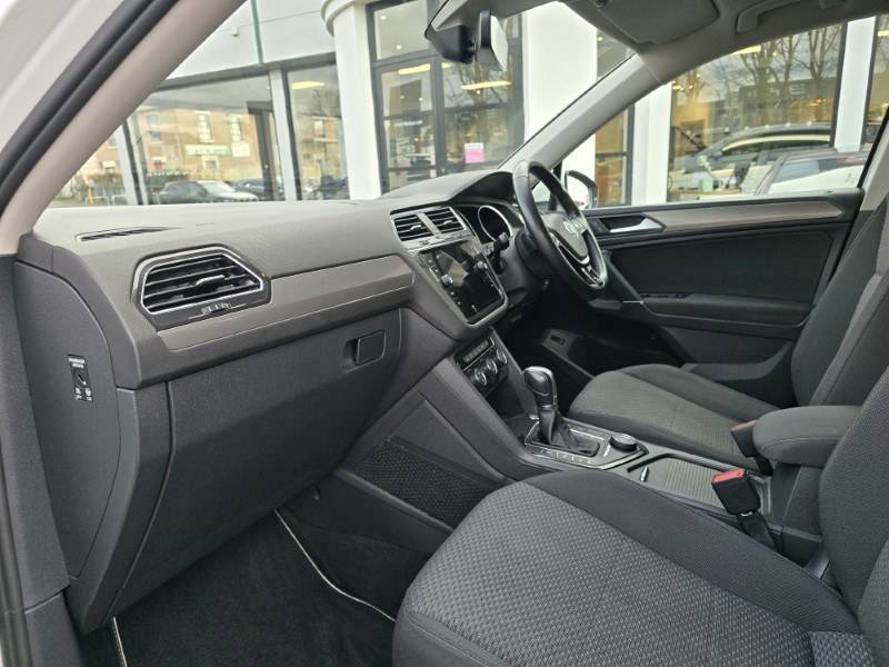 2019 (19) VOLKSWAGEN TIGUAN ALLSPACE 2.0 TDI 4Motion Match 5dr DSG 5058174