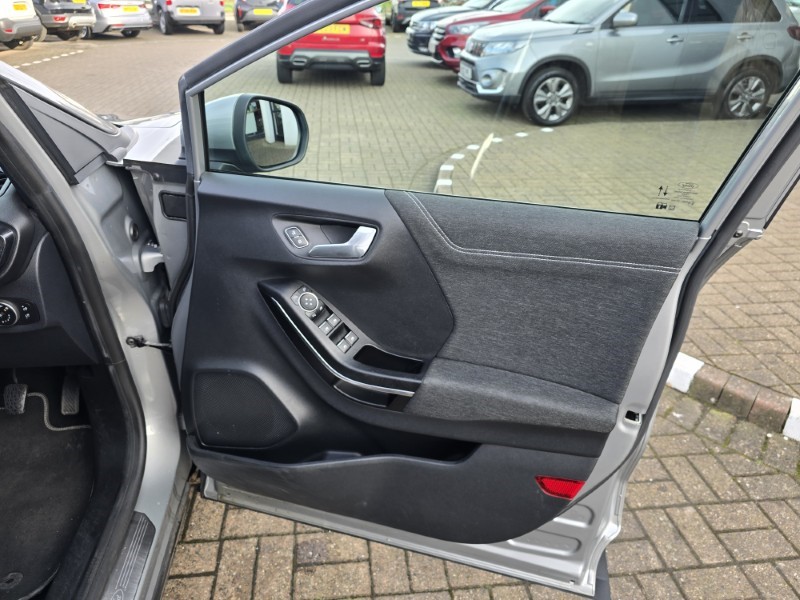 2020 (20) FORD PUMA 1.0 EcoBoost Titanium 5dr 5063223