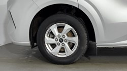 2024 (24) FORD COMMERCIAL TRANSIT CUSTOM 2.0 EcoBlue 136ps H1 Van Limited 5047723