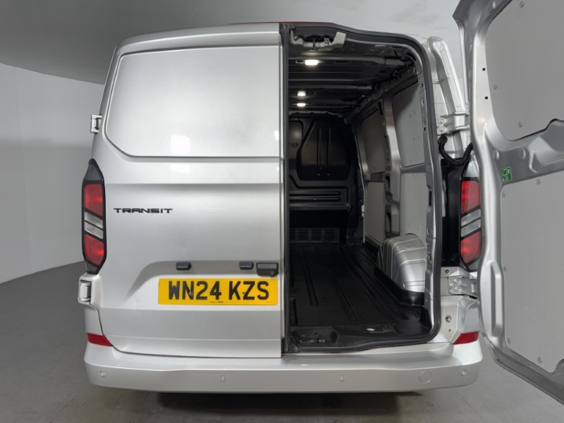 2024 (24) FORD COMMERCIAL TRANSIT CUSTOM 2.0 EcoBlue 136ps H1 Van Limited 5047566