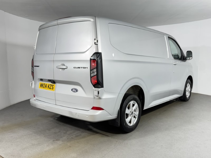 2024 (24) FORD COMMERCIAL TRANSIT CUSTOM 2.0 EcoBlue 136ps H1 Van Limited 5047597