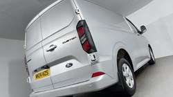 2024 (24) FORD COMMERCIAL TRANSIT CUSTOM 2.0 EcoBlue 136ps H1 Van Limited 5047579