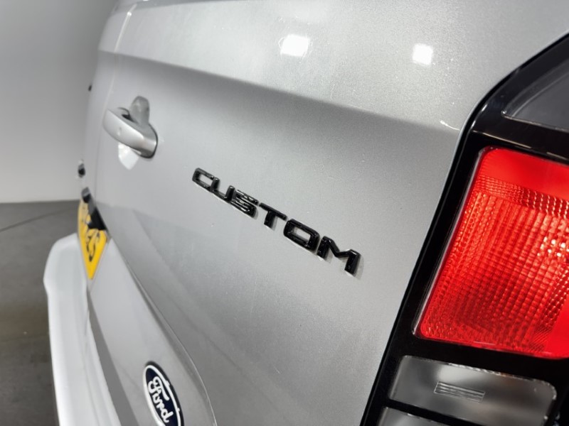 2024 (24) FORD COMMERCIAL TRANSIT CUSTOM 2.0 EcoBlue 136ps H1 Van Limited 5047574